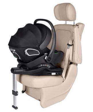 Автокресло Carrello Vega CRL-14101 Absolute Black i-Size